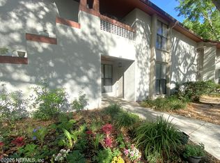 605 Clubhouse Ct, Jacksonville, FL 32256