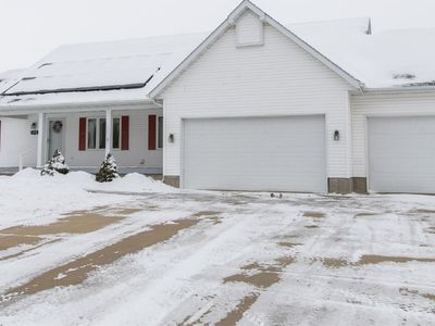 175 Erusha Dr, Walford, IA, 52351