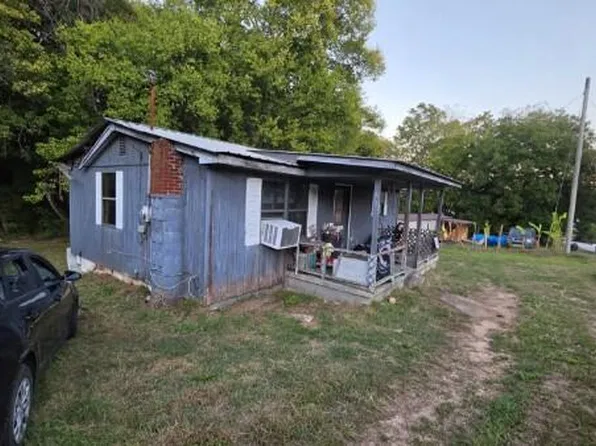 174 Cass Ln NW, Charleston, TN 37310