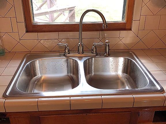 New sink and faucet