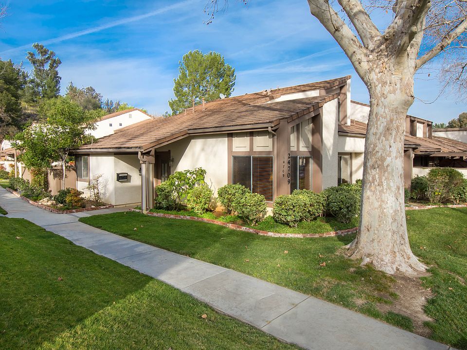 1st image of 24709 Sand Wedge Ln