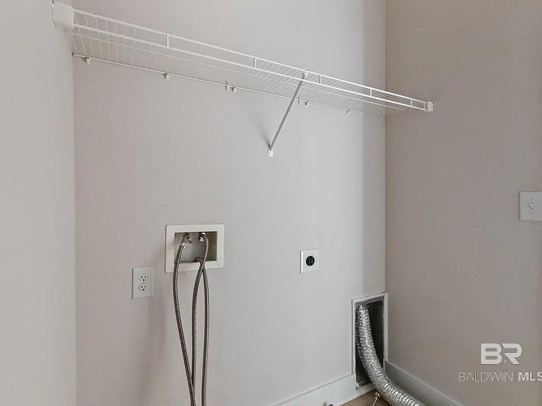 1710 Grouse St — Photo 46