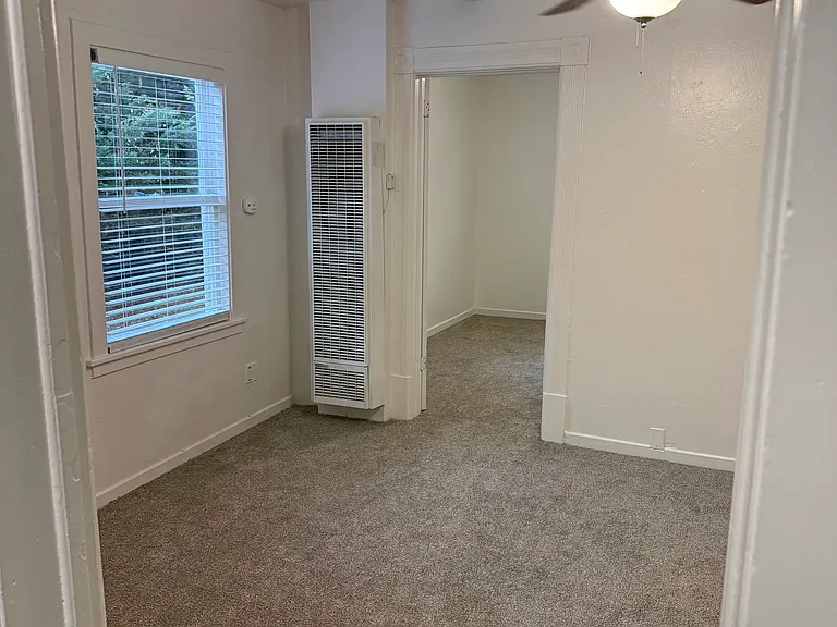 2843 Coloma St #B — Photo 10