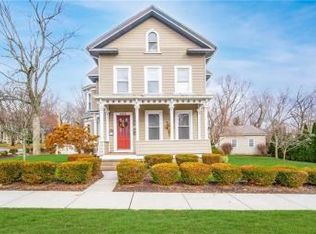 462 Center St #2, Wallingford, CT 06492