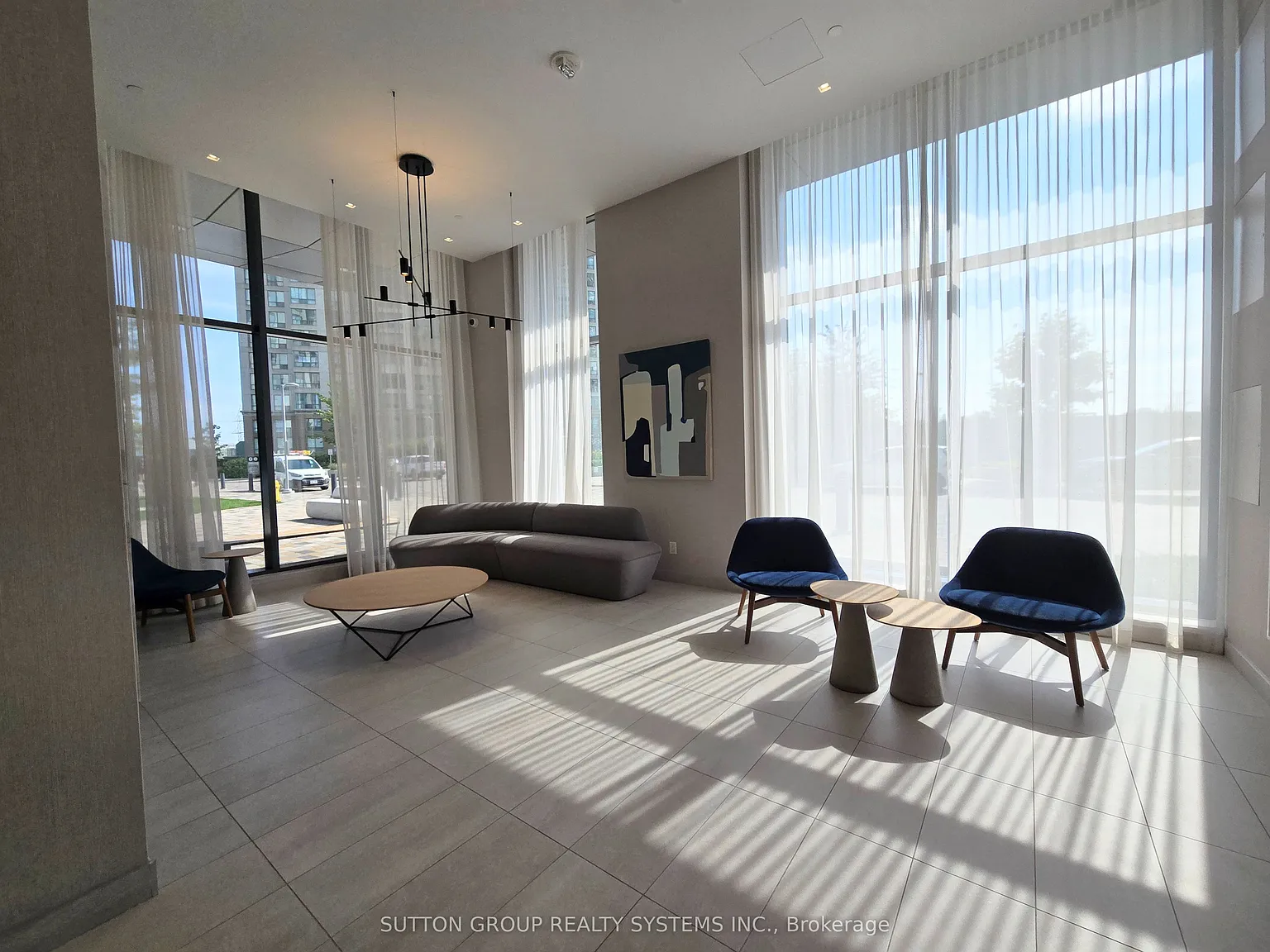 1 bed, $2,300 — Photo 4