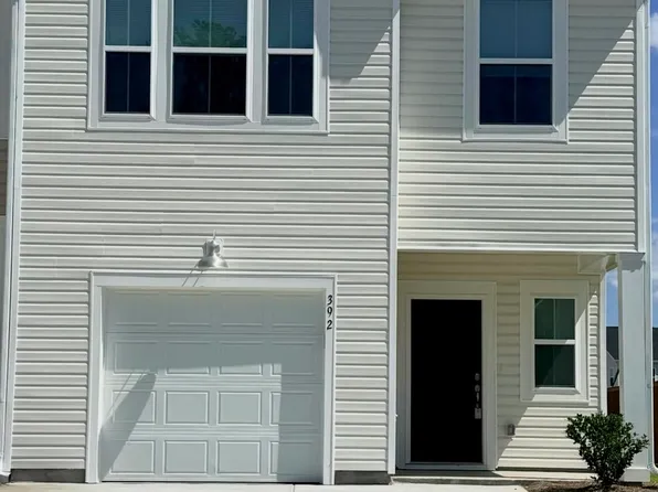 392 Tiliwa St, Summerville, SC 29486