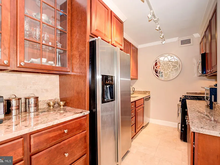 2475 Virginia Ave NW #610 — Photo 2