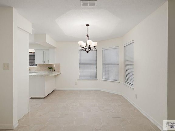 5th image of 1928 W Indiana Cir