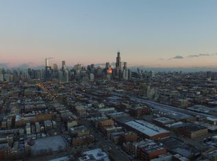 525 N Ashland Ave, Chicago, IL 60622