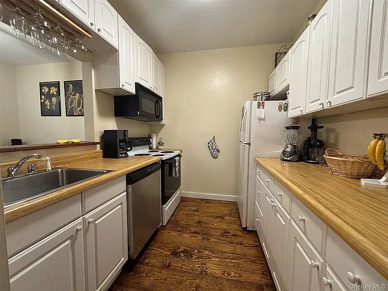 113 Academy St #2 — Photo 6