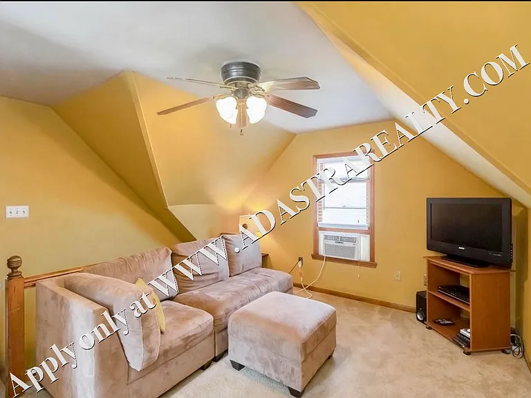 2715 Holmes St — Photo 20