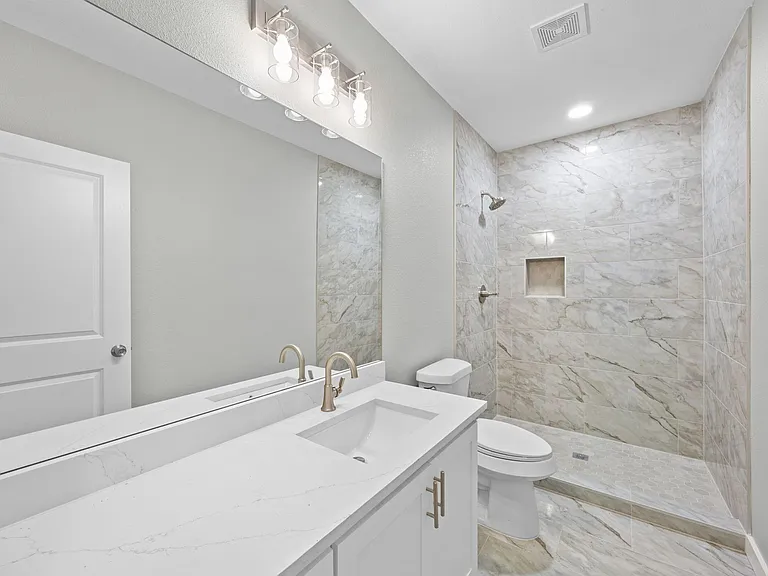 3916 Kennon St — Photo 12