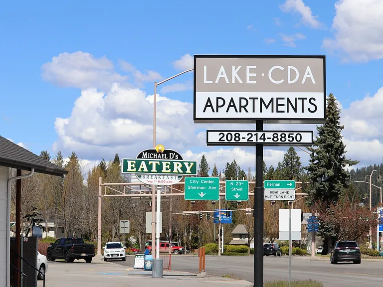 219 E Coeur Dalene Lake Dr #6 — Photo 6