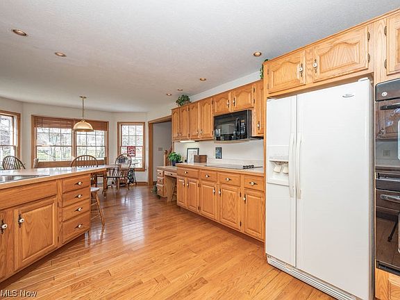 5th image of 7662 Winterberry Dr