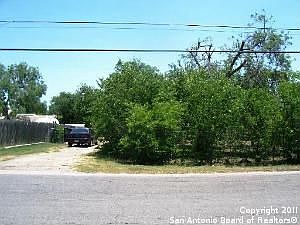 5th image of 580 W Broadview Dr