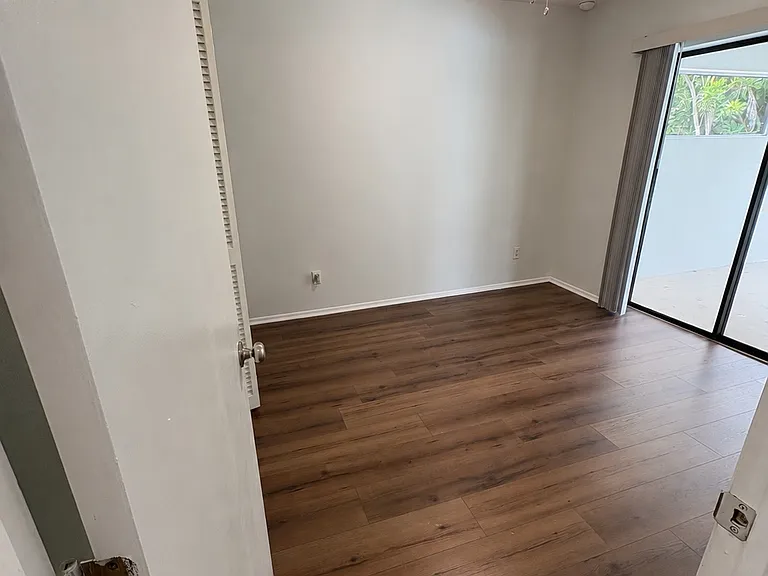801 SW 10th Pl — Photo 25