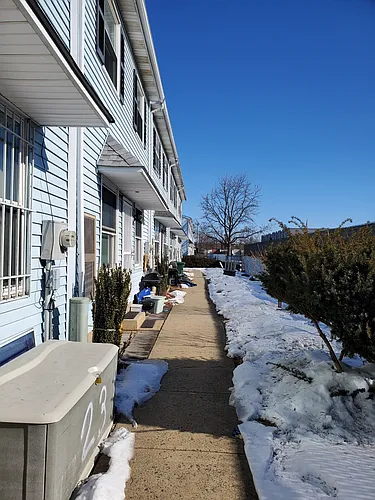10103 Northeast Ave #XX Photo 1