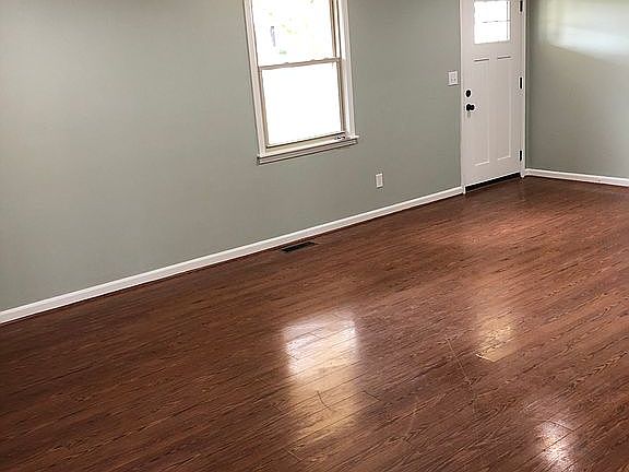 3rd image of 110 Gilbert Dr