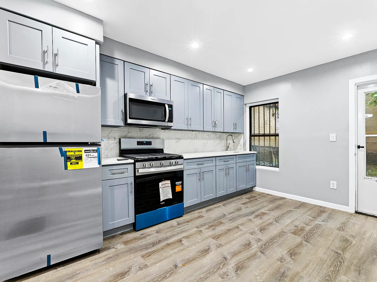 316 Lewis Avenue — Photo 2