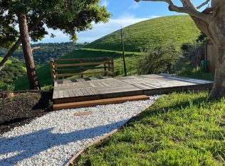 10 Welle Rd, Crockett, CA 94525