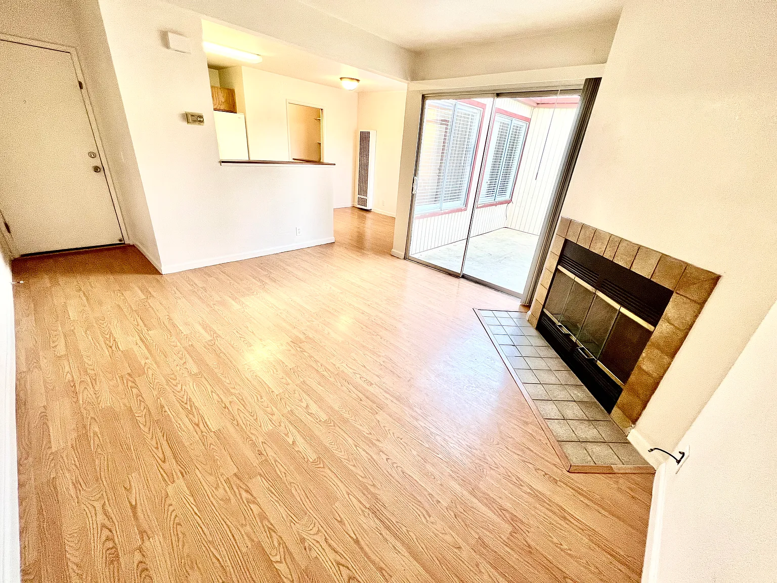 1 bed, 650 sqft, $2,095 — Photo 4