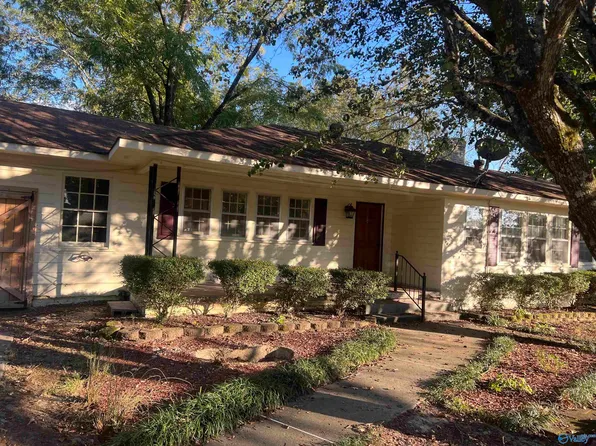 709 Magnolia Ave, Gadsden, AL 35903