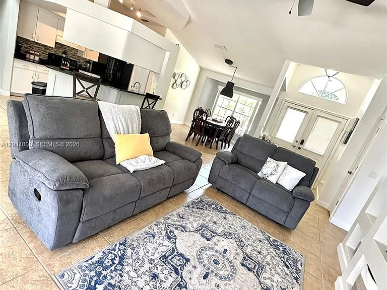 27015 Golden Meadow Dr — Photo 13
