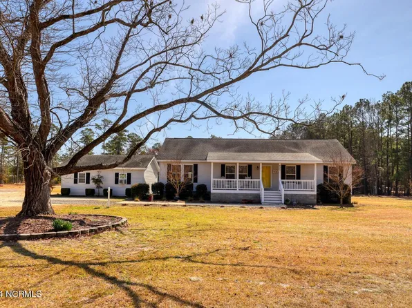 627 Taft Road SW, Supply, NC 28462