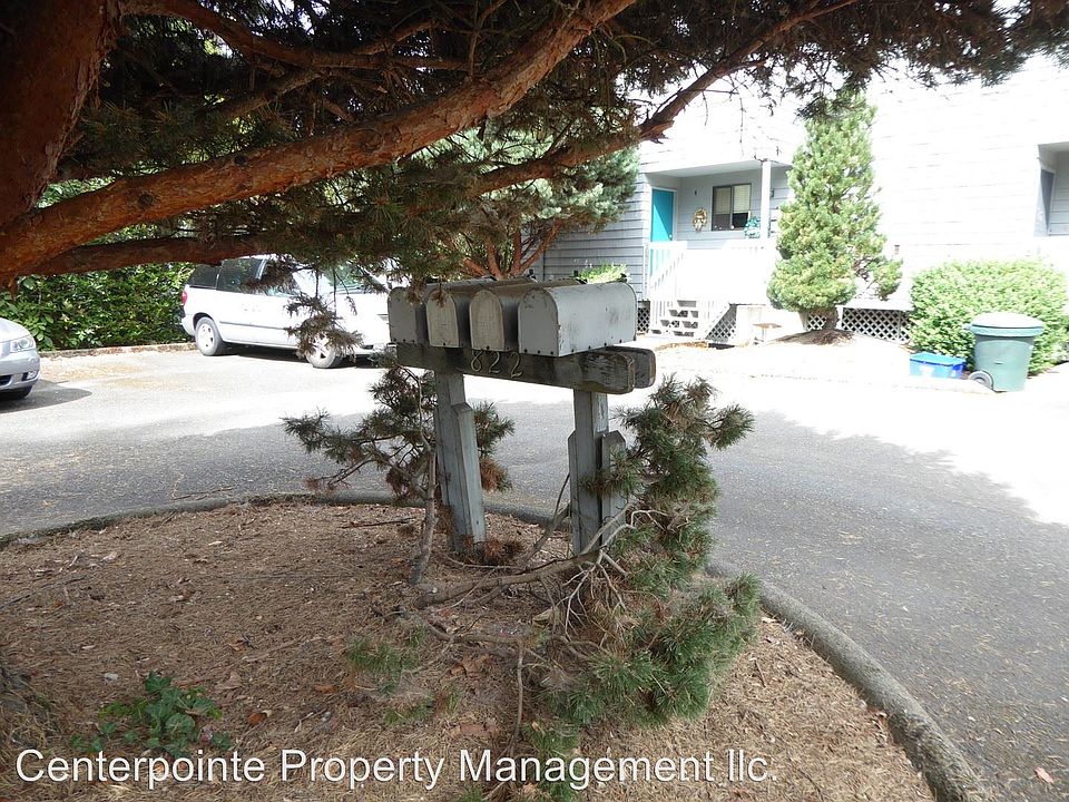 2nd image of 822 W Esperanza Ct APT 4