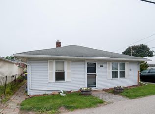 229 1/2 1st St N, La Crescent, MN 55947
