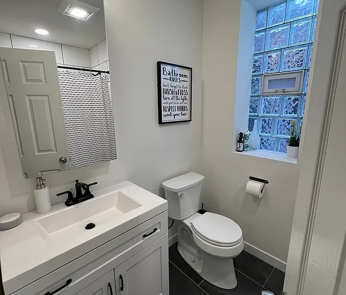 4953 W Belle Plaine Ave #1 — Photo 4