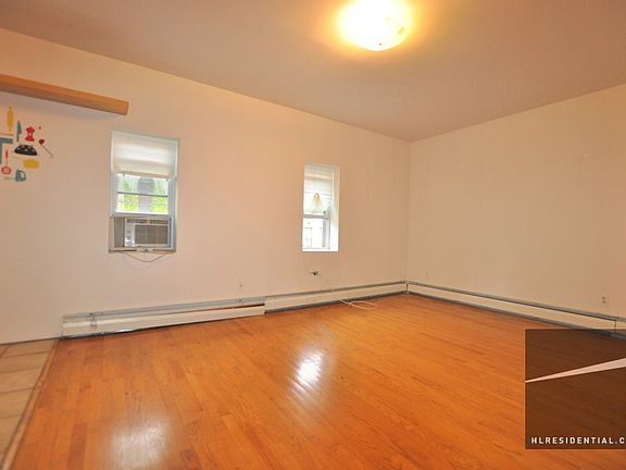 4th image of 569 Vanderbilt Ave #Three
