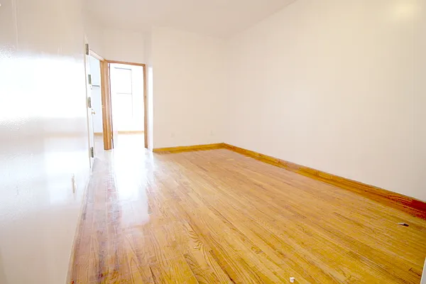 Rented by Elite NY Holdings | media 2