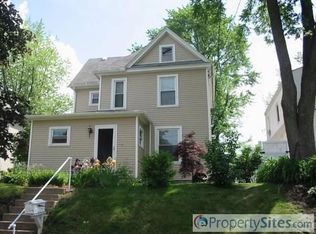 1708 11th Ave, Moline, IL 61265