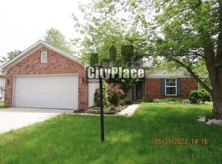 525 E Pine Ridge Dr, Westfield, IN 46074
