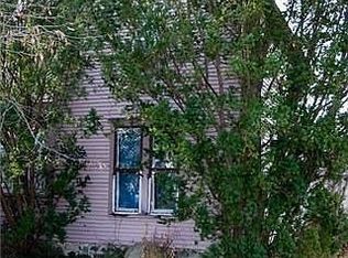 820 N Hudson St, Lowell, MI 49331