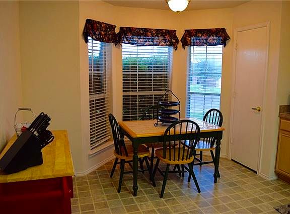 4th image of 10220 Dallam Ln