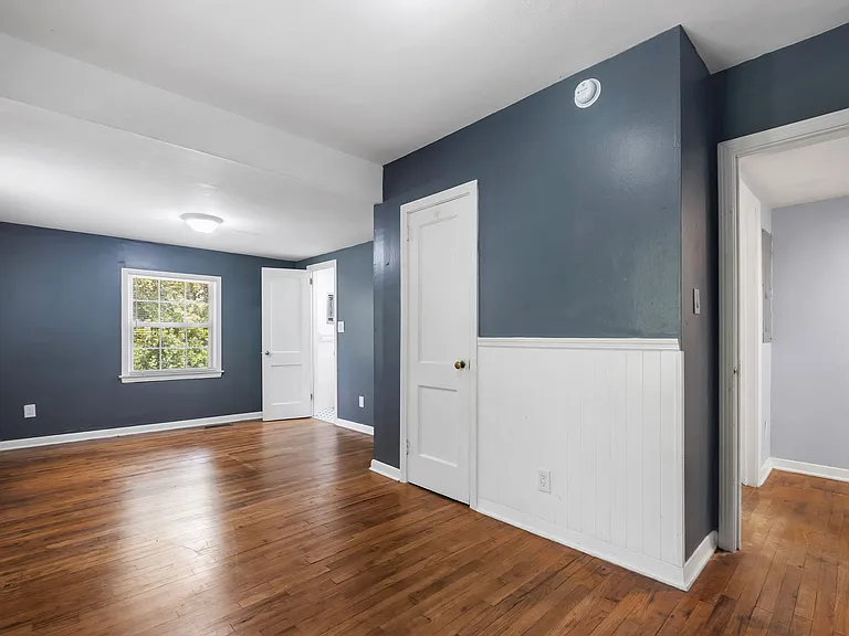 1131 Hawthorne St — Photo 7