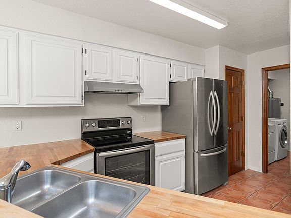 4th image of 414 Pinon Creek Ct SE