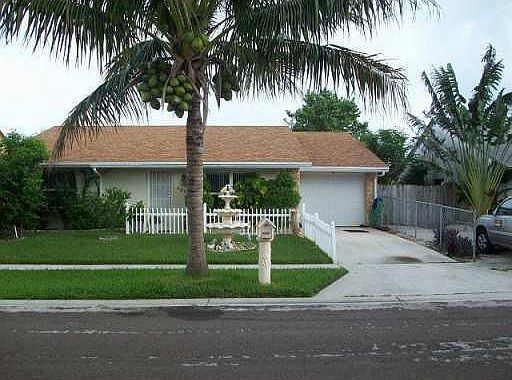 1st image of 5845 Aurora Ct