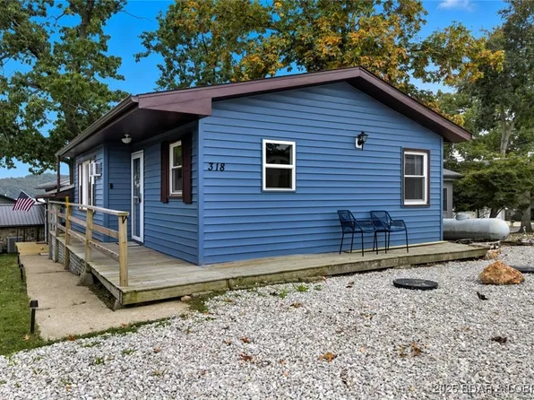 318 Long Acres Dr, Sunrise Beach, MO 65079