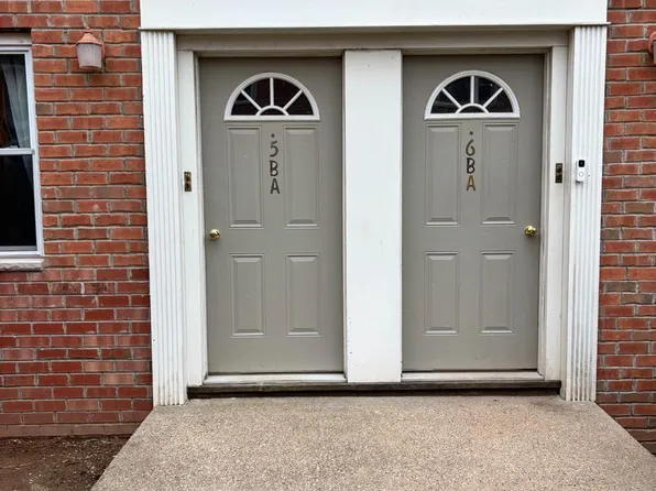 37 York Dr 5a-unit 5A, Edison, NJ 08817