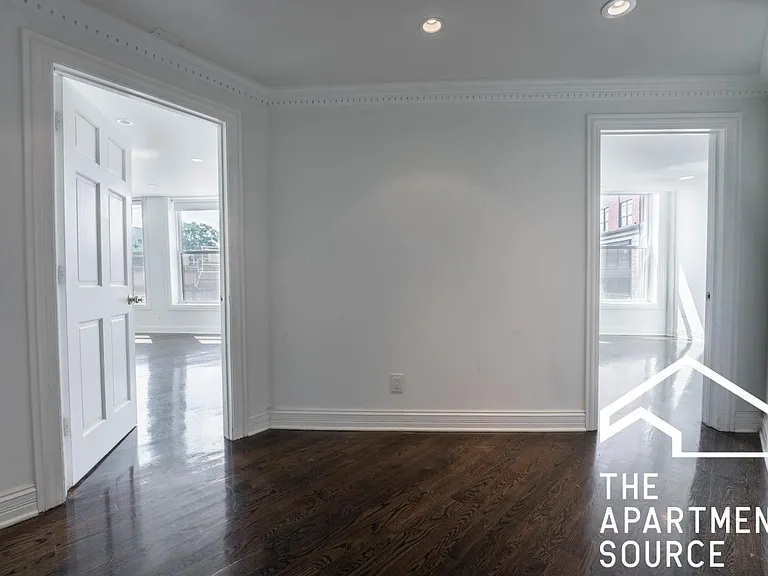 2450 N Milwaukee Ave #2 — Photo 10