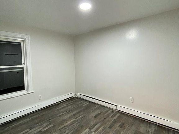 2nd image of 323 S 11th St #1