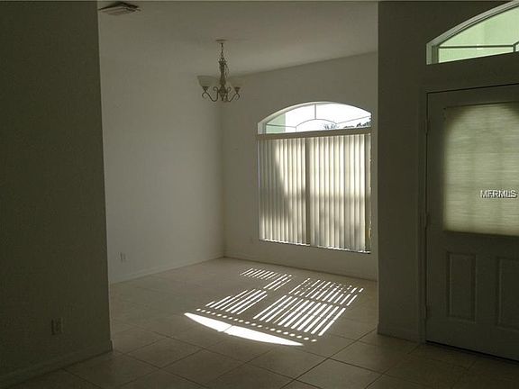3rd image of 8386 Drolet Ave