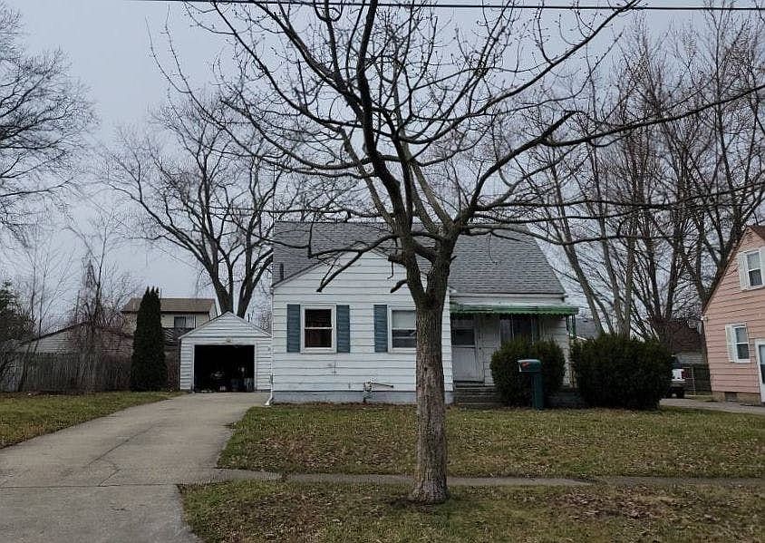 1st image of 1610 Cedar Dr