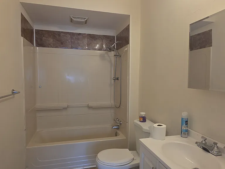 105 Edson St #2 — Photo 15