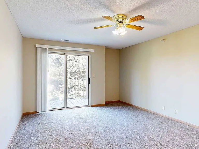 Bright living rooms with direct balcony access invite in natural light and fresh air for a calm start and end to each day.