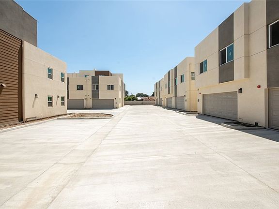 2nd image of 1018 W 223rd St #4