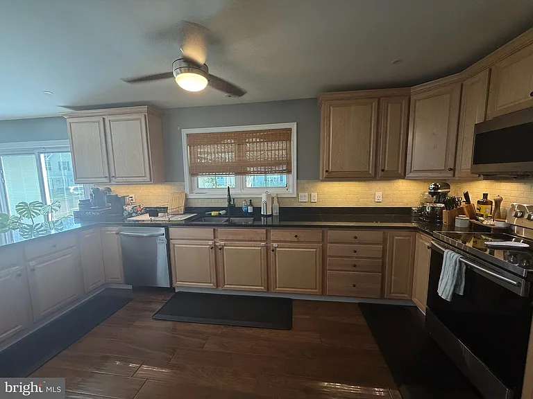 36 Dorothy Ln — Photo 17